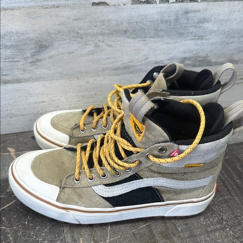 Vans Unisex SK8-Hi Sneakers Suede Mens 7 Womens 8.5 Style 500714 Khaki Gum